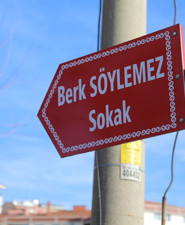 berk-söylemez-sokak ismi