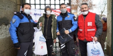 Edirne'de ihtiyaç sahibi çocuklara WEFA desteği