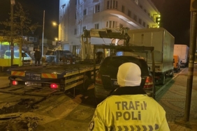 Edirne'de polisin "dur" ihtarına uymayan 3 sürücü kovalamacayla yakalandı
