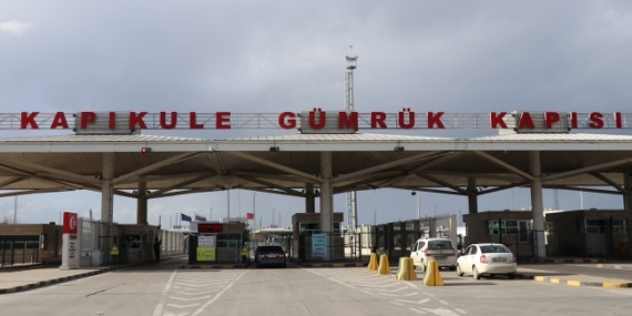 Kapıkule 2020'de 700 bin tırlık trafiği karşıladı