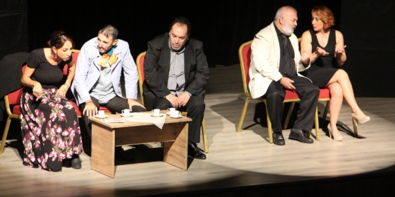 HAYAT KİME GÜZEL SARAY'DA SAHNELENDİ5