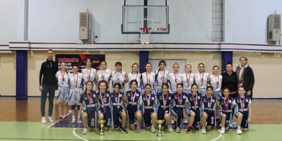 U14 - U16 KIZ TAKIMI