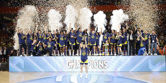 kadınlar-fenerbahçeholding şampiyon