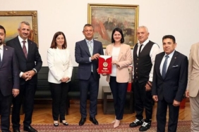 baskan-akindan-663-kirkpinar-yagli-guresleri-daveti-icin-ankara-cikartmasi