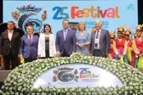 edirne-belediye-baskani-av-filiz-gencan-akin-25-uluslararasi-istanbul-buyukcekmece-kultur-ve-sanat-festivaline-katildi