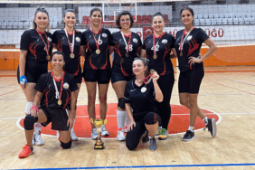 tü-voleybol-kadın