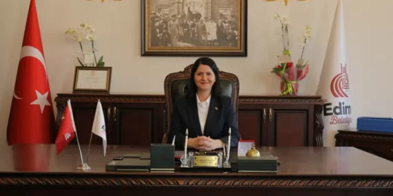 filiz-gencan-akın-cumhuriyet-kutlaması