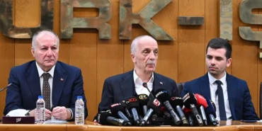 türk-iş