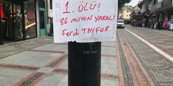 EDİRNE’DE “1 ÖLÜ 86 MİLYON YARALI FERDİ TAYFUR” YAZISI