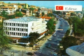edb5bf4e-4d3d-4f01-808d-8d4aed2772de