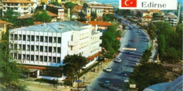 edb5bf4e-4d3d-4f01-808d-8d4aed2772de
